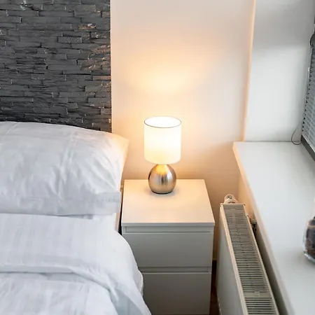 Bright With Parking & Balcony Братислава