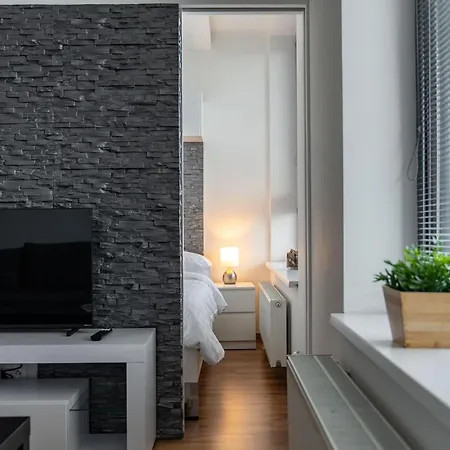 Апартаменты Bright With Parking & Balcony *