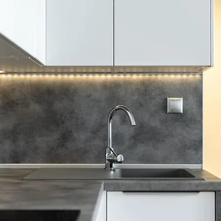 Bright With Parking & Balcony Apartment Bratislava